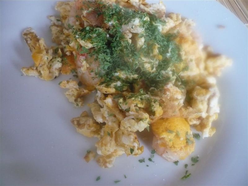 Fitnessmutti liebt Rührei