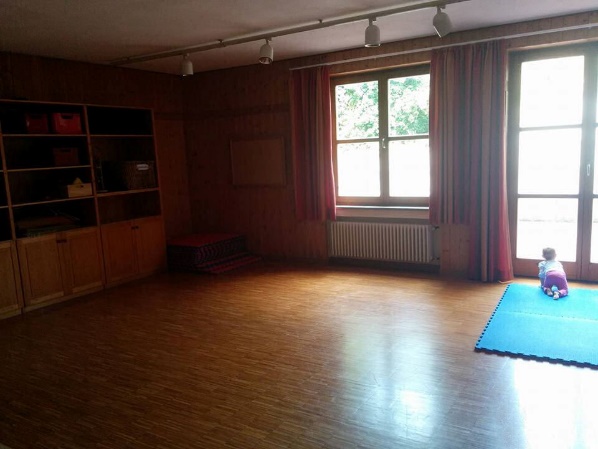 Der schöne Trainingsraum in der evang. Kirche
