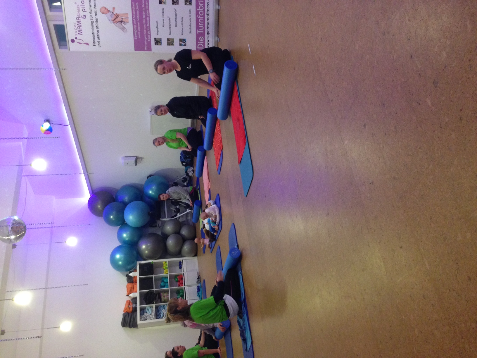 Faszientraining bei superMAMAfitness